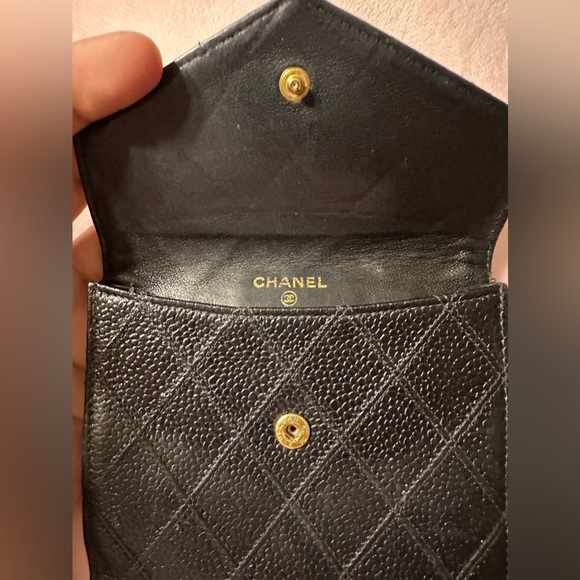 CHANEL - Vintage Noir/Black Caviar Leather Wallet - Picture 3 of 16